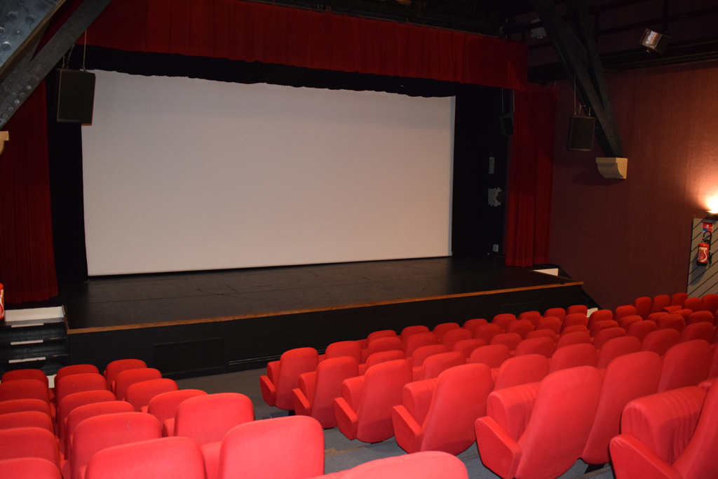 Cinéma Léon, Léon