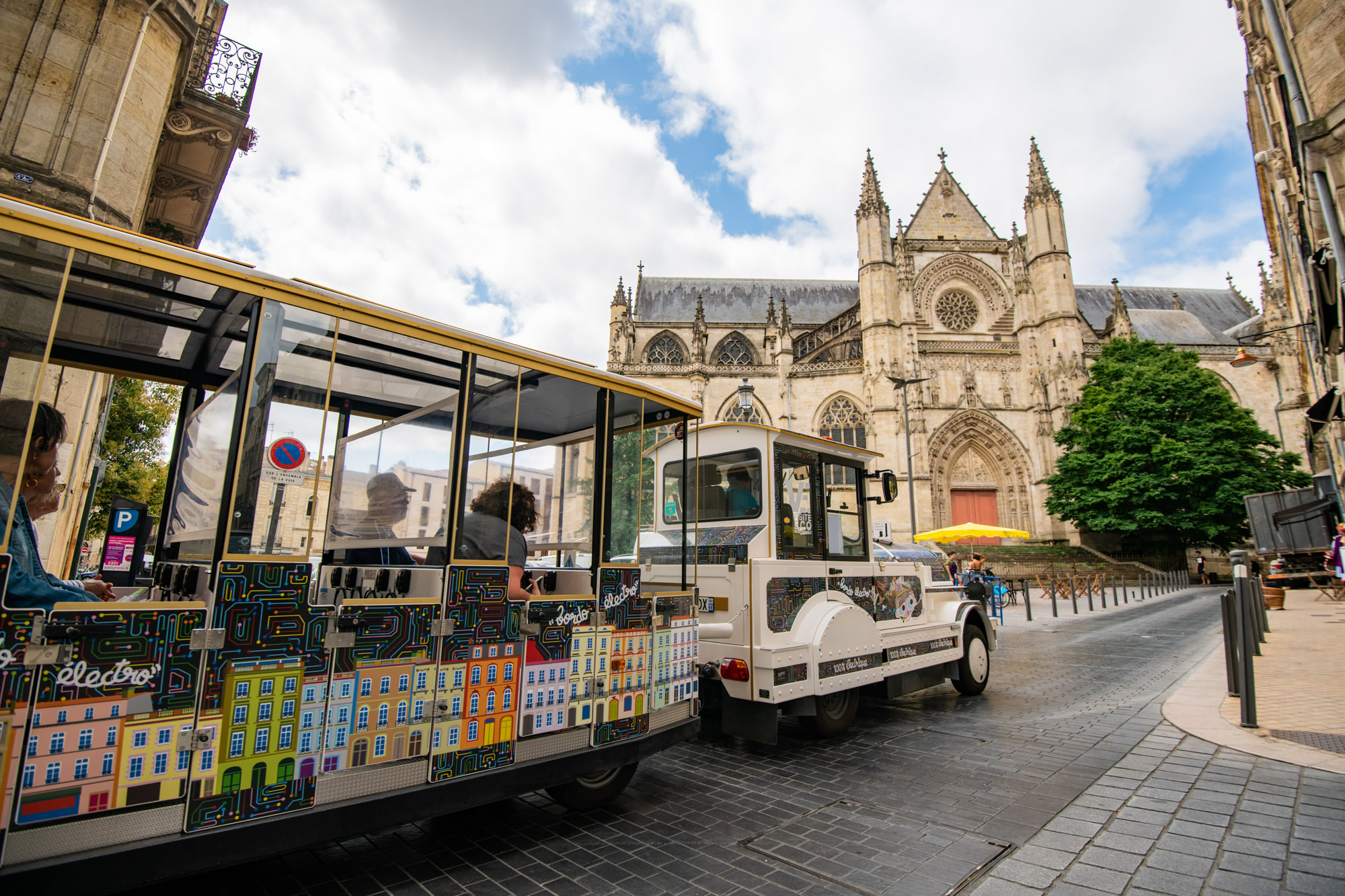 Le Train Touristique électrique de Bordeaux – by France Voguette