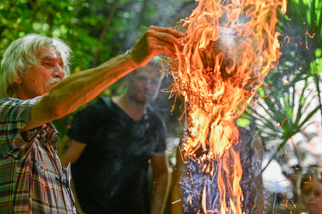 Les Grottes du Roc de Cazelle