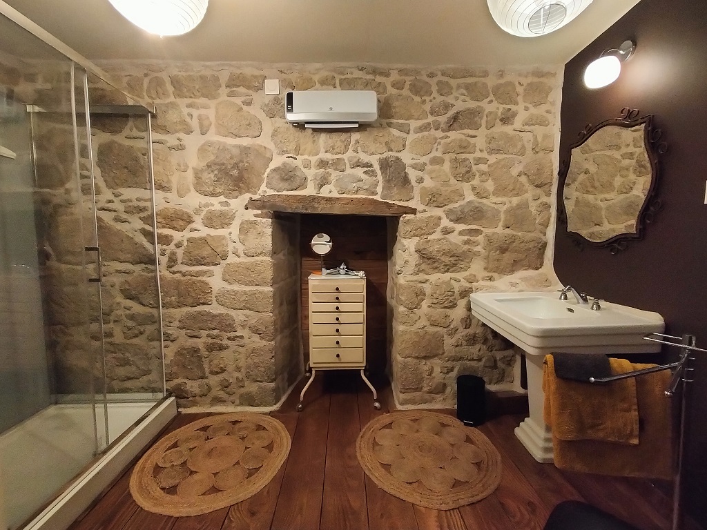 Les Gîtes de la Nonière : La Muraille, Peyrat-la-Nonière - photo 6