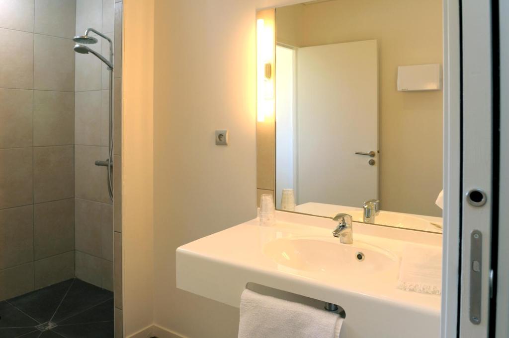 The Originals City, Hôtel de France, Bessines-sur-Gartempe - photo 9