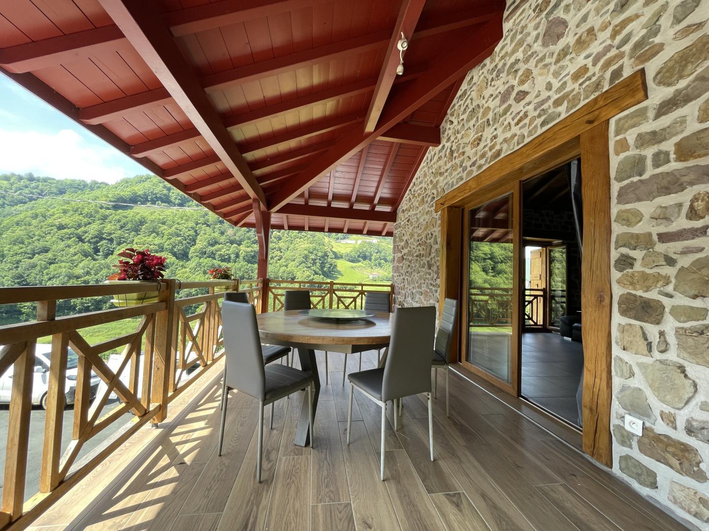 SABAIA, Estérençuby