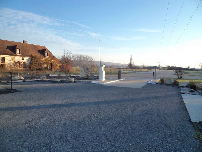 Aire municipale de Saint Germain et Mons, Saint-Germain-et-Mons - photo 2