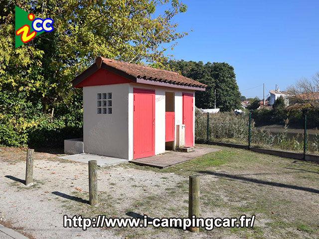 Aire de stationnement de Taussat, Lanton - photo 2