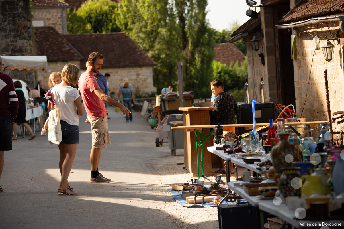 Brocante à Saint-Privat