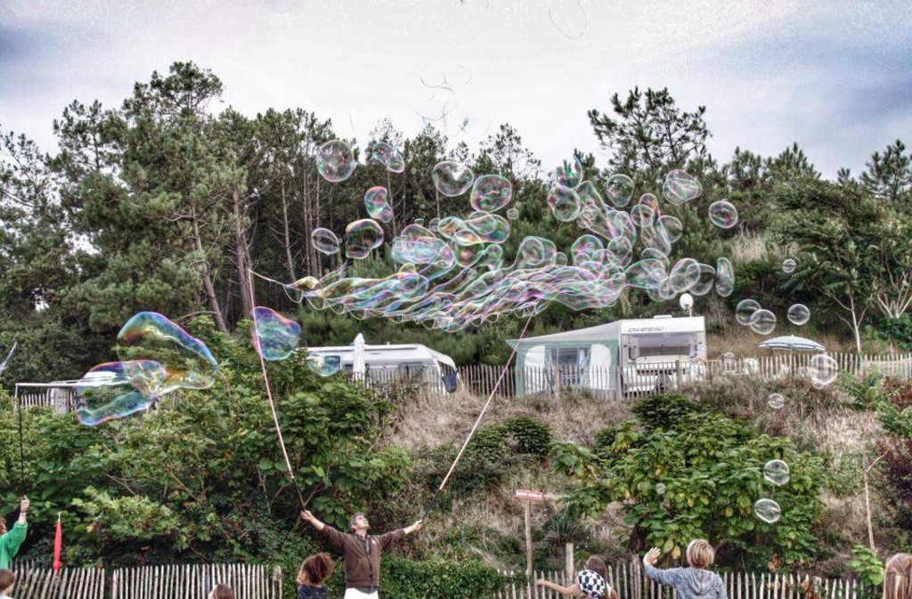 Fête du canal | Spectacle de bulles de savon géantes