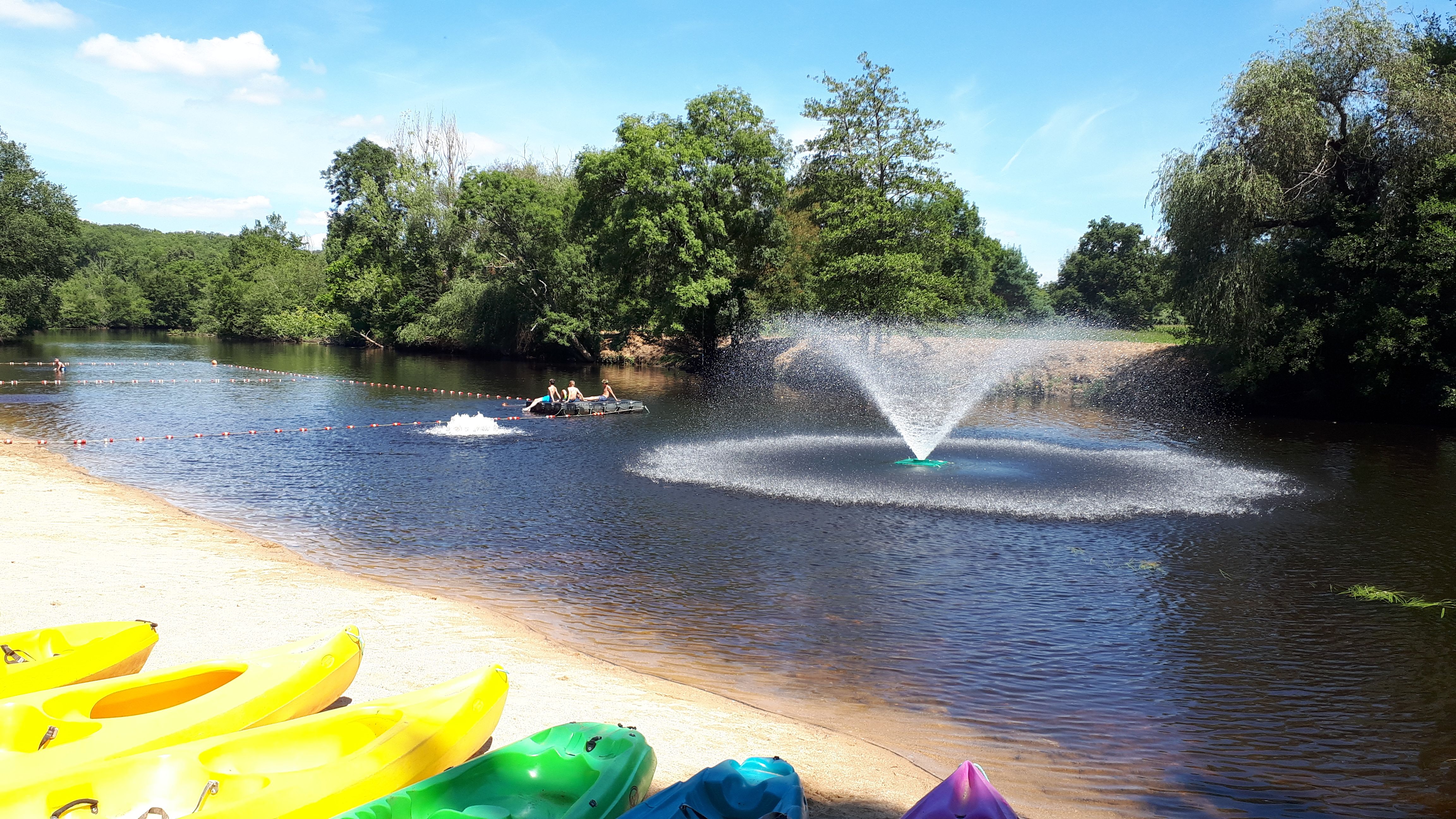 Aire de loisirs avec baignade en rivière à La Bussière - La Bussière, La Bussière
