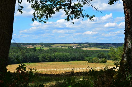 Du château de Ruffiac à l'église de Poussignac