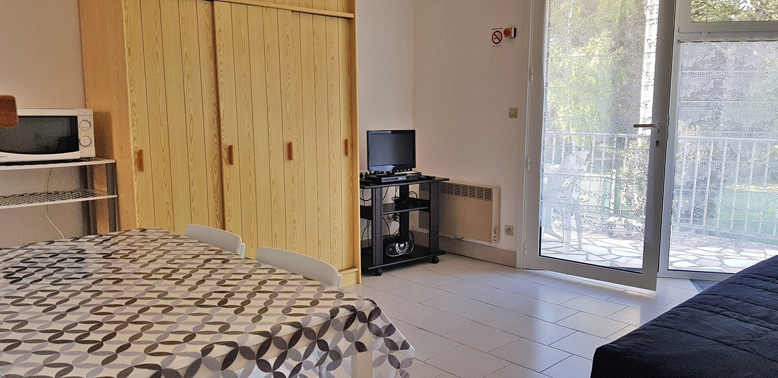 Madame Elisabeth ELIOT