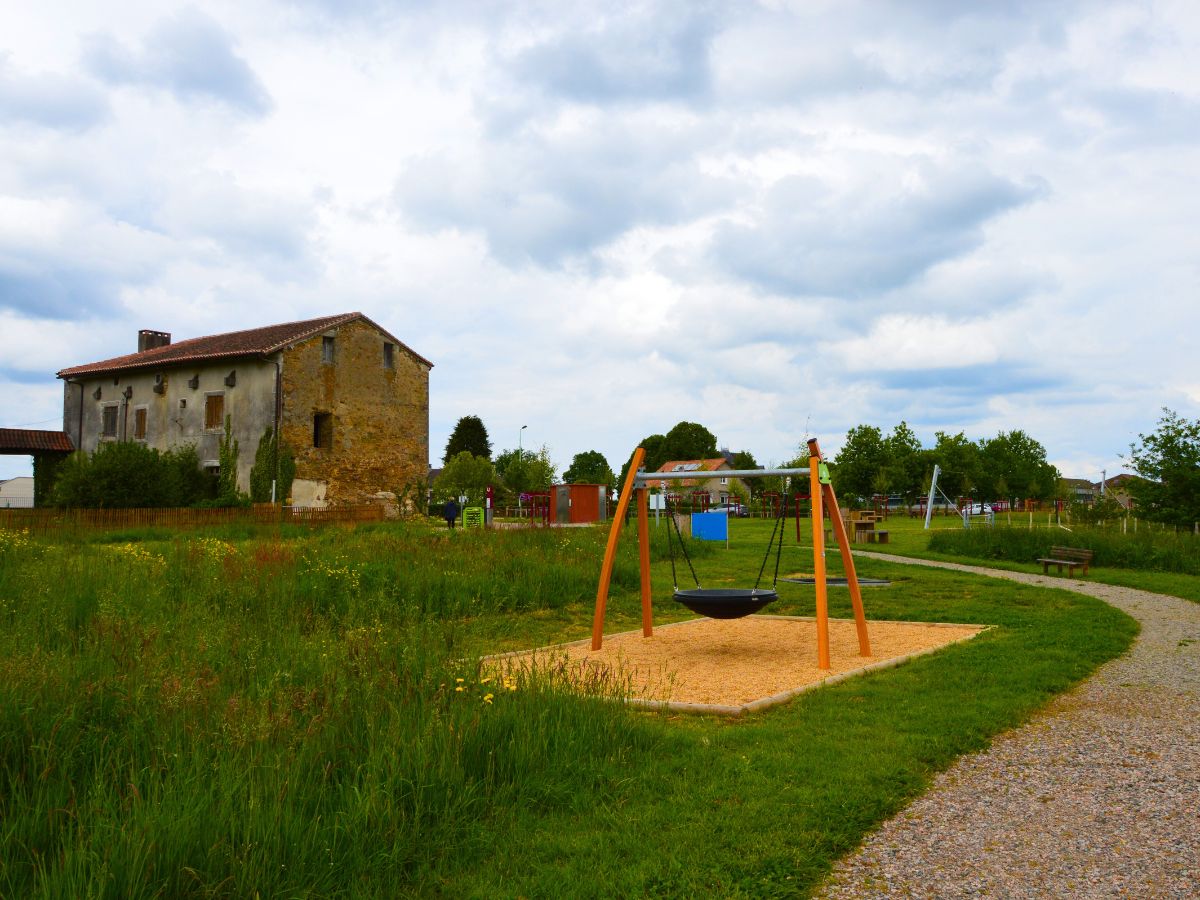 Aire de jeux pour enfants - photo 2