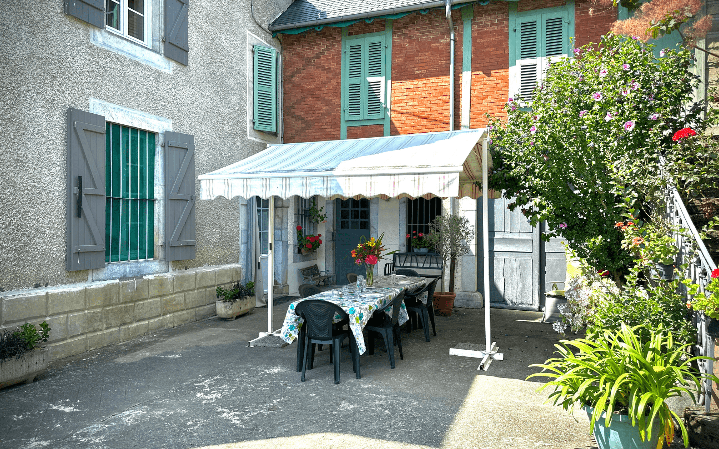 Chez Marie - Valérie NABARRA