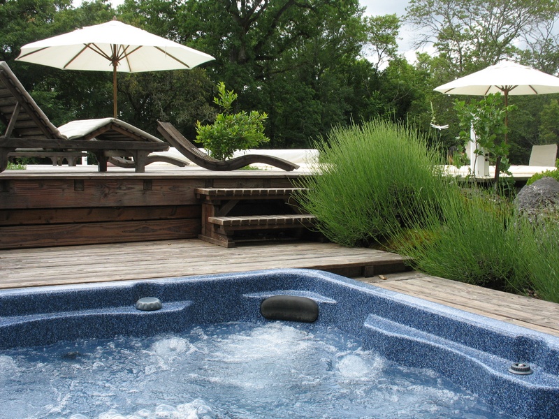 Château Gauthié : Cabane Gite dans les arbres au bord du lac, Monmarvès - photo 8