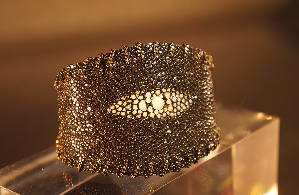 Bijoux Mz, Myriam Moszkowicz, création bijoux et broderie perlée