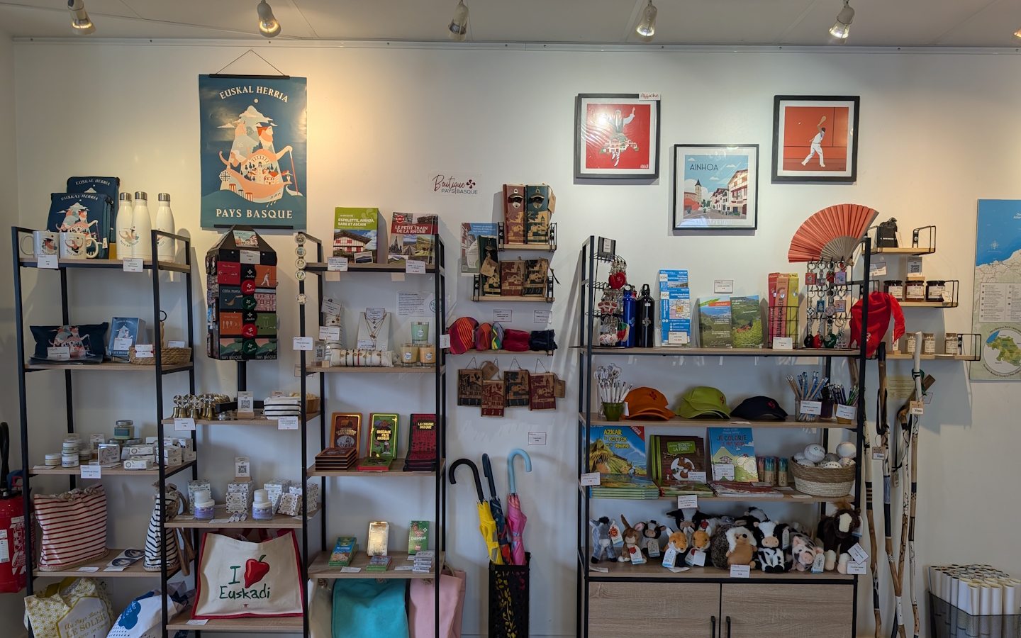Bureau d'Accueil Touristique  d'Ainhoa - Office de Tourisme Pays Basque