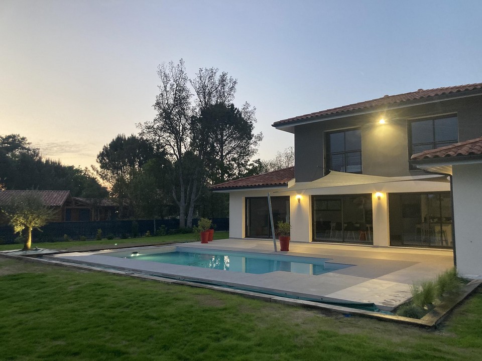 Domaine de Branouns - Villa des Pins