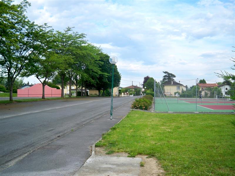 Aire de stationnement de Sauveterre-de-Béarn
