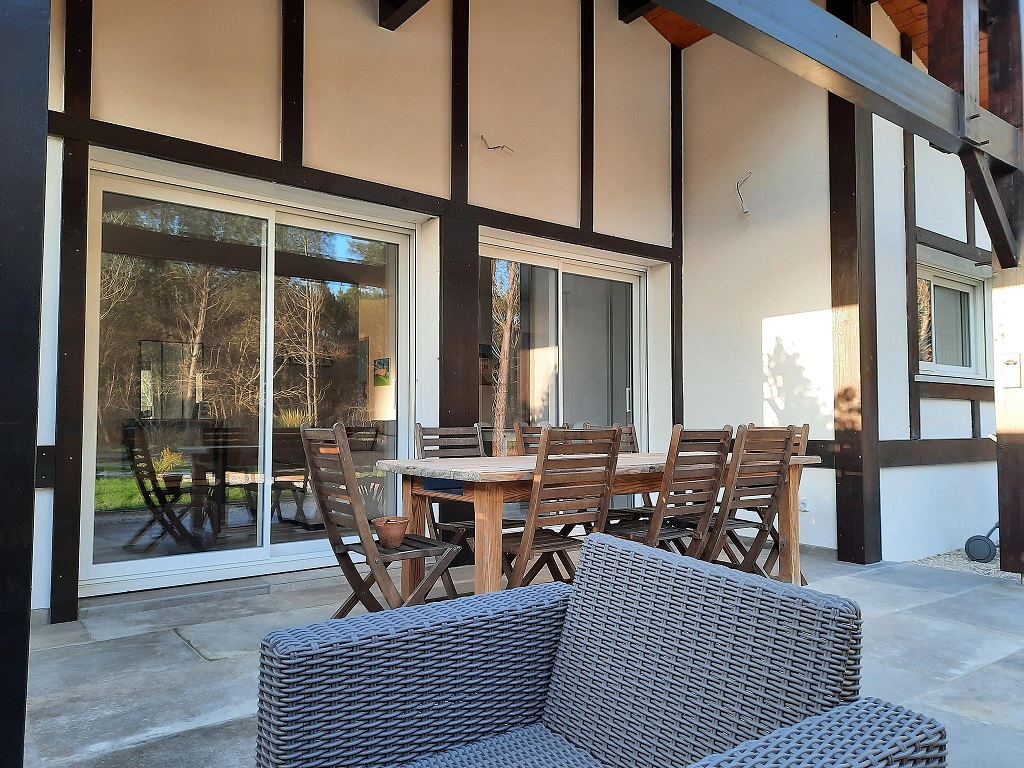 Les Colombages, Azur