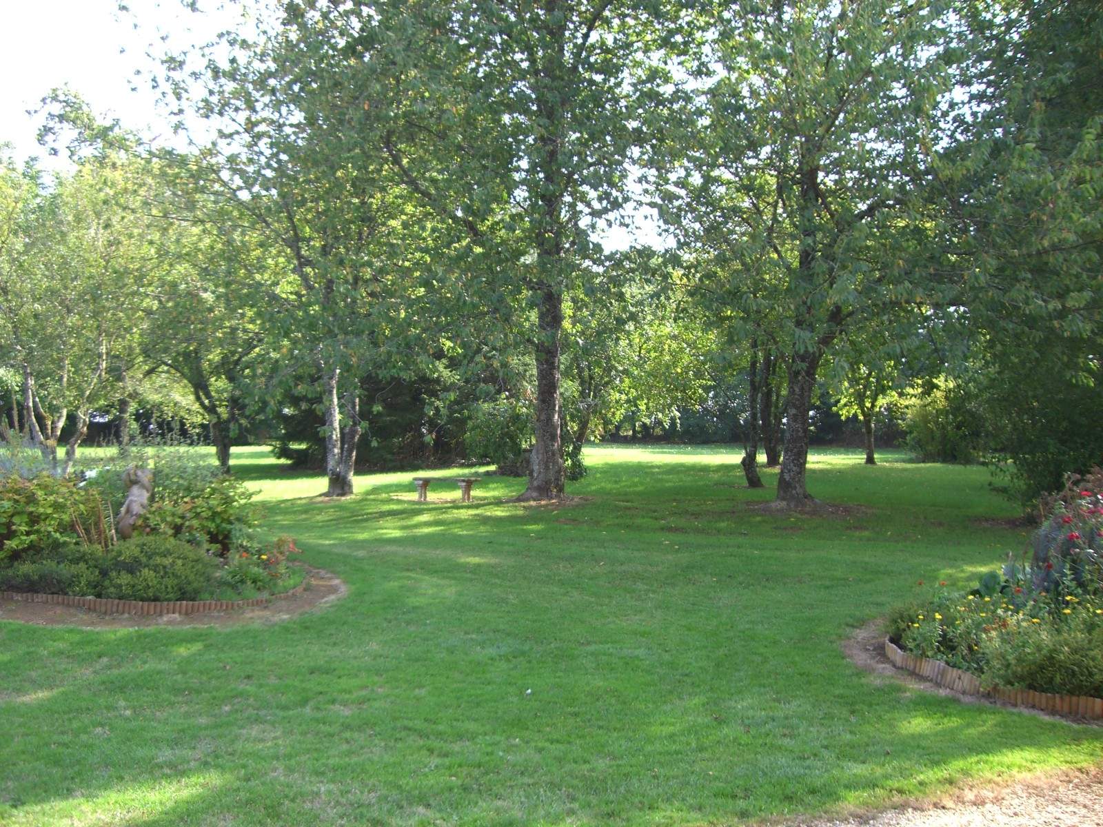 Sunflower Gites - Montifault Gite, Ménigoute