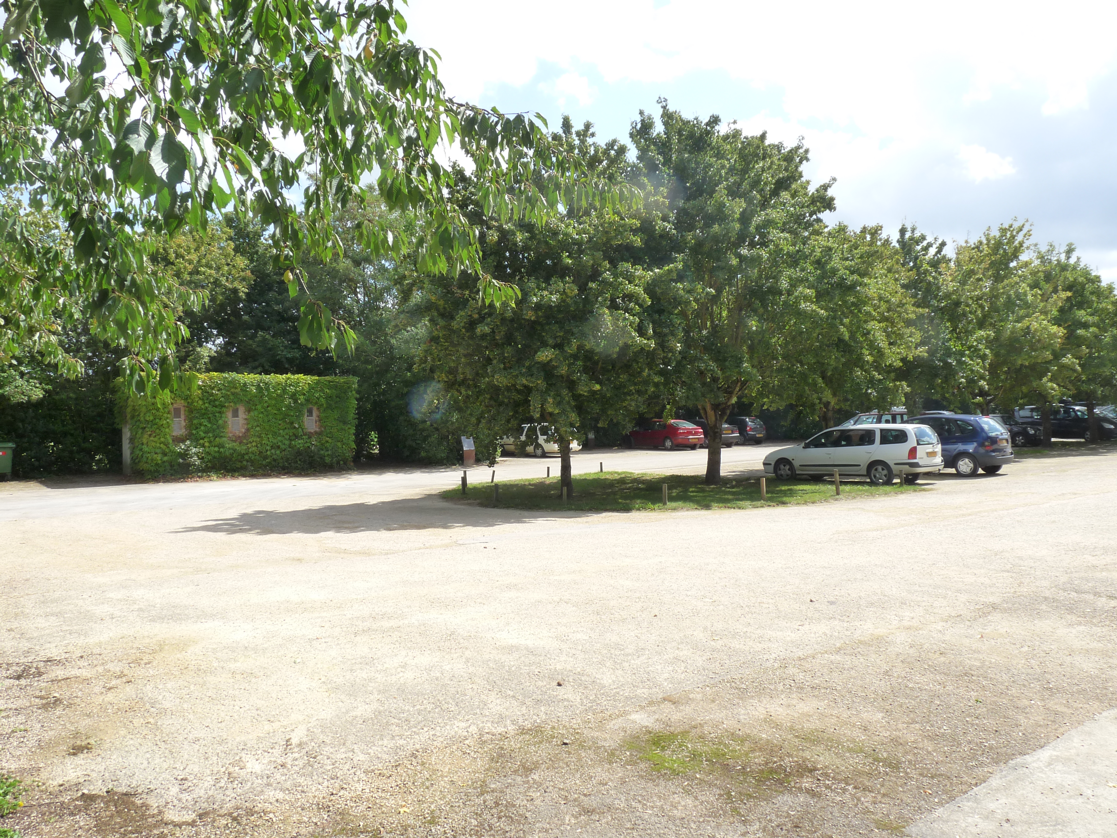 Aire de services pour camping-cars de Bougon (Musée des Tumulus) - photo 2