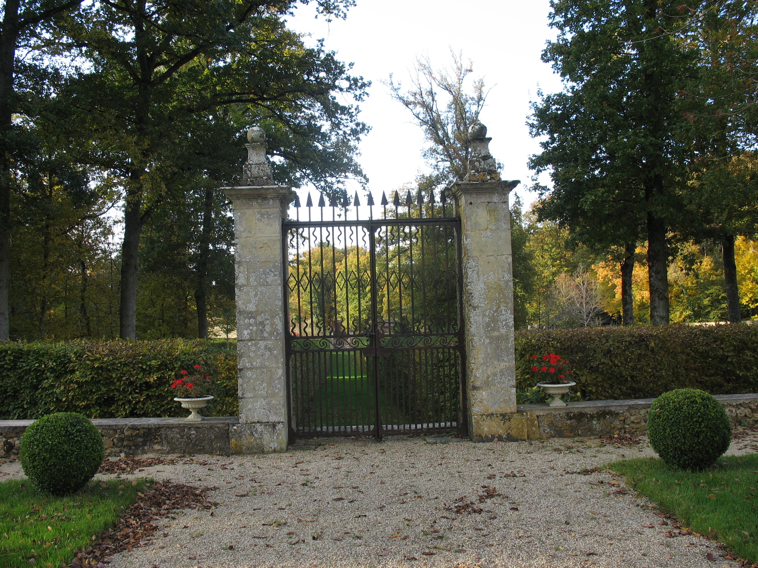 Château et Jardins de La Sayette, Vasles - photo 3