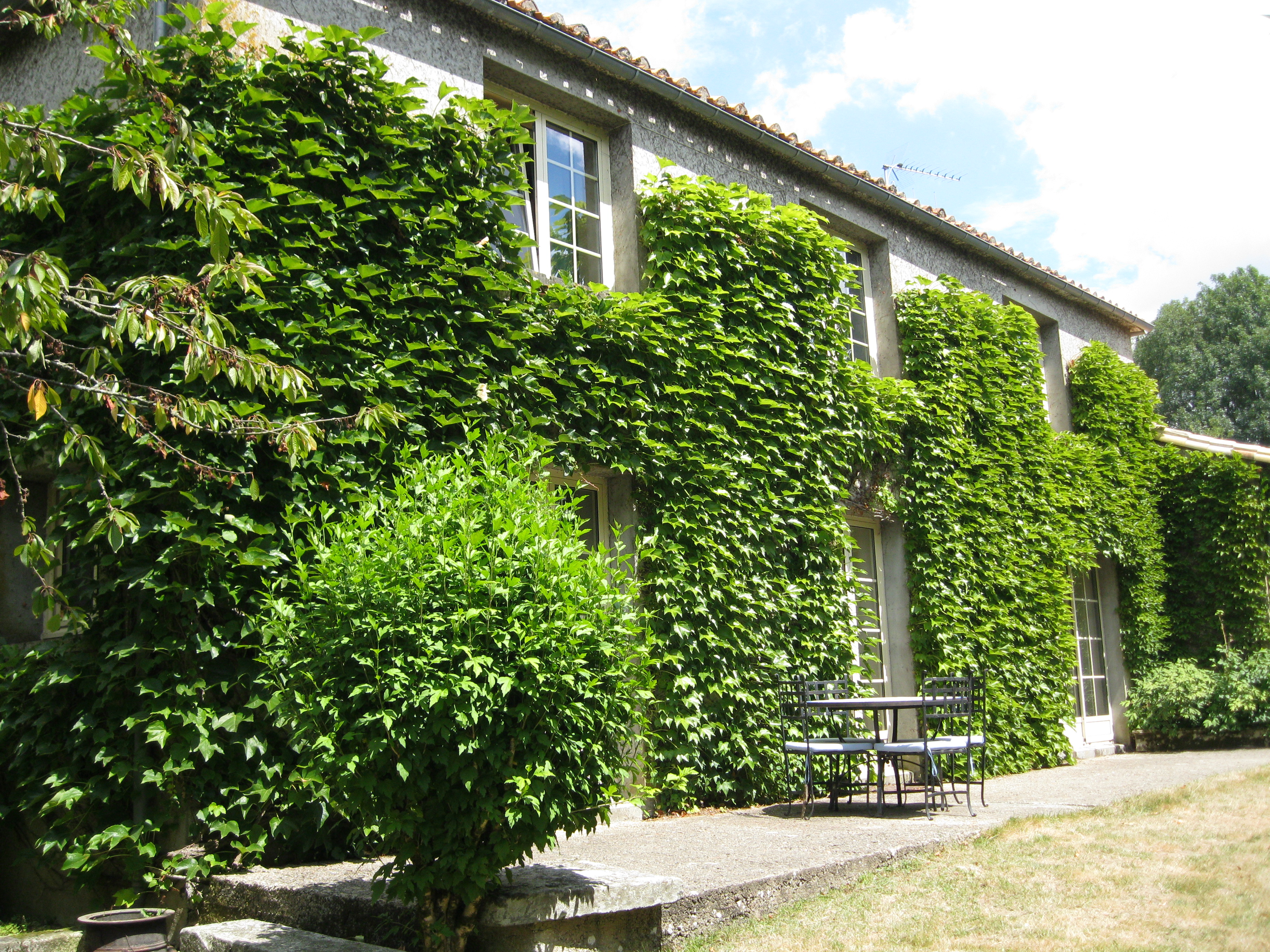 Location 10 personnes, Fenioux