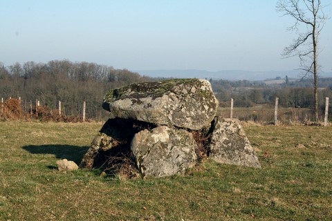Circuit Pédestre n° B1 Le Dolmen des Granges