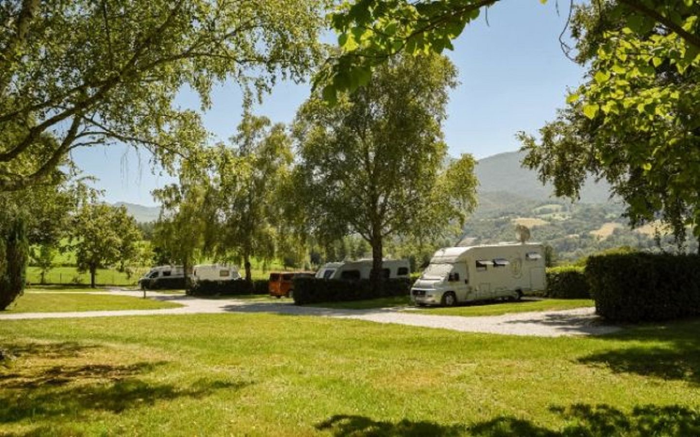 Aire de camping-car "Camping de mon Village" - photo 3