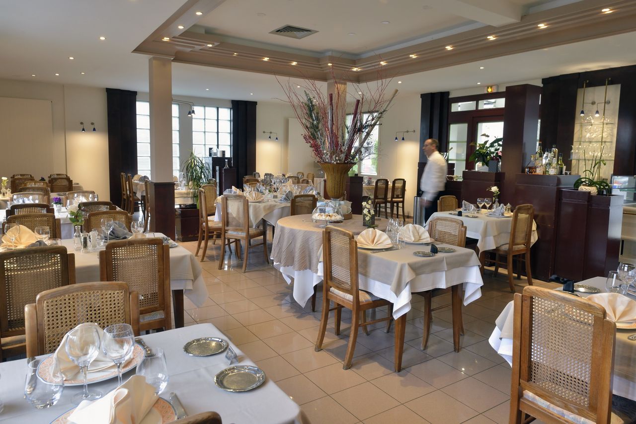 Hôtel-restaurant Auberge des Vieux Chênes, Malemort - photo 4