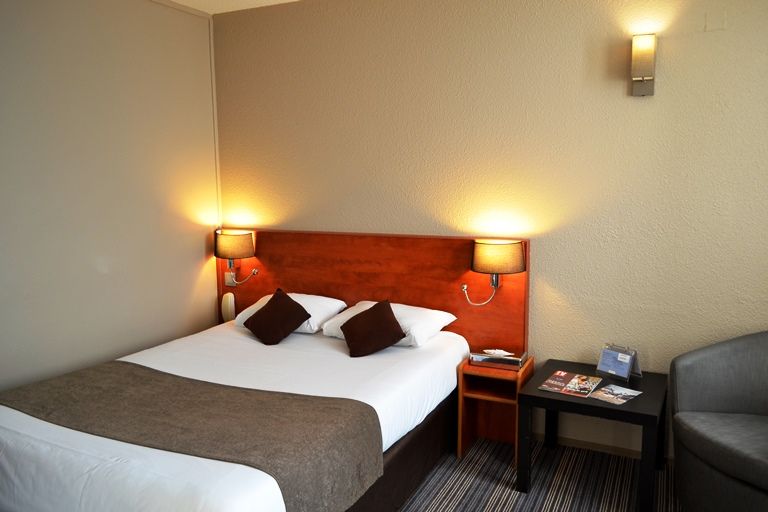 Hôtel Restaurant Kyriad Brive centre - photo 4