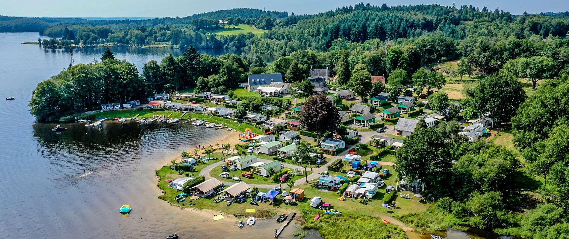 Flower camping le Port de Neuvic