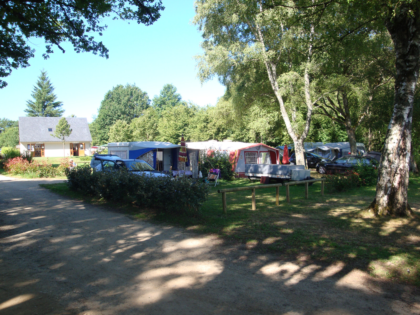 Flower camping le Port de Neuvic - photo 4