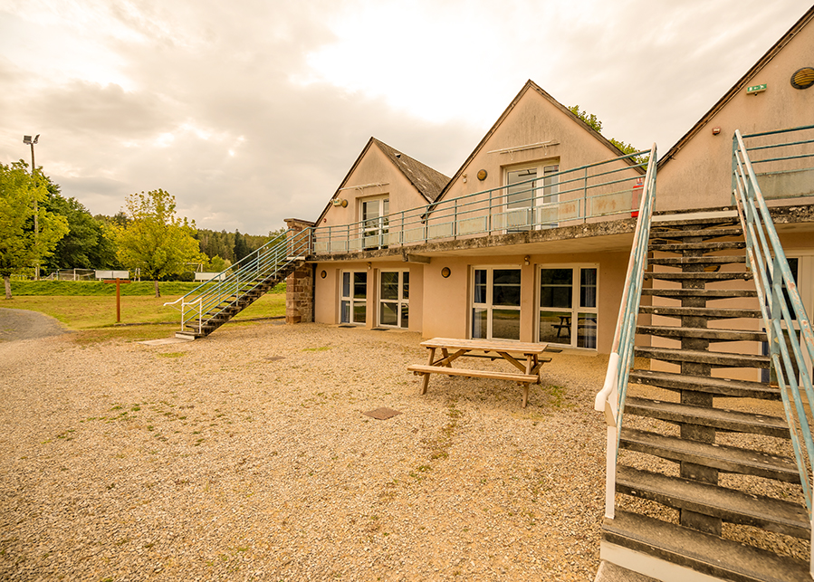 Hébergement BASE Sports Loisirs Vézère