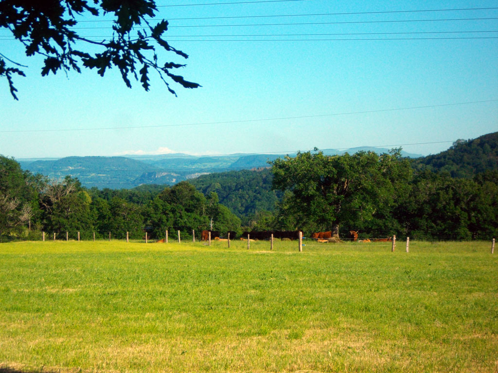 Marchez dans les pas du diable, Sarroux - Saint Julien