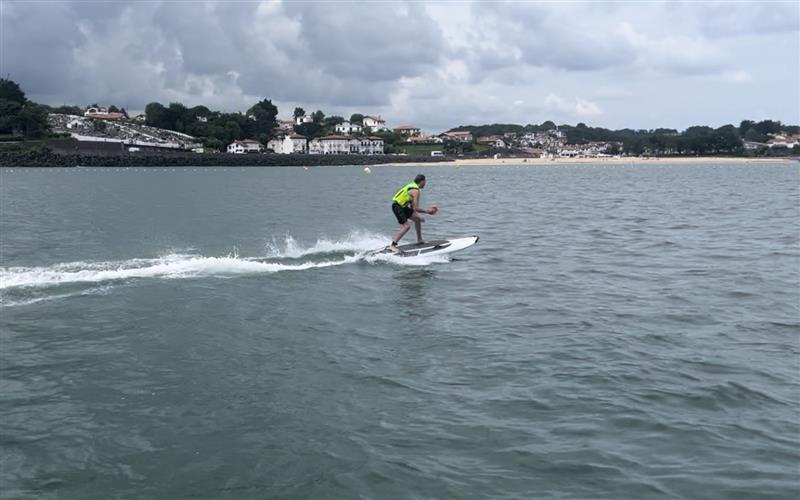 Jet Surf 64