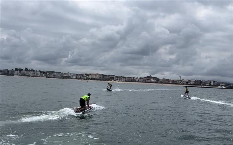 Jet Surf 64