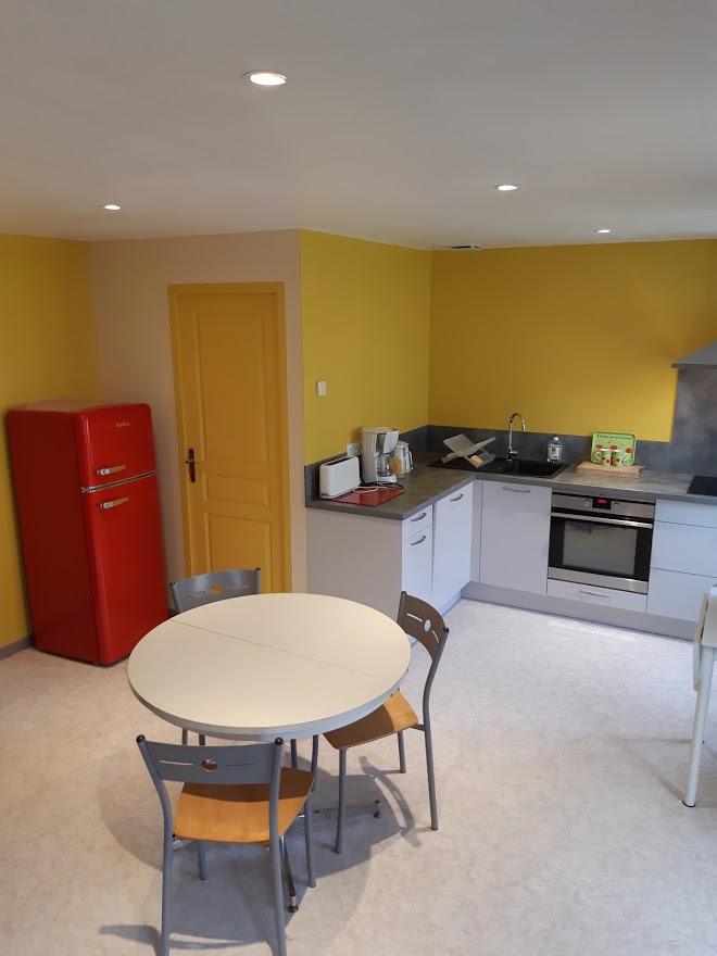 Meublé de Tourisme La Petite Maison de Lestrade, Saint-Angel - photo 3