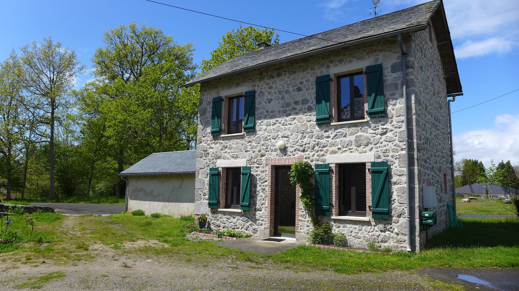 Meublé de Tourisme La Petite Maison de Lestrade