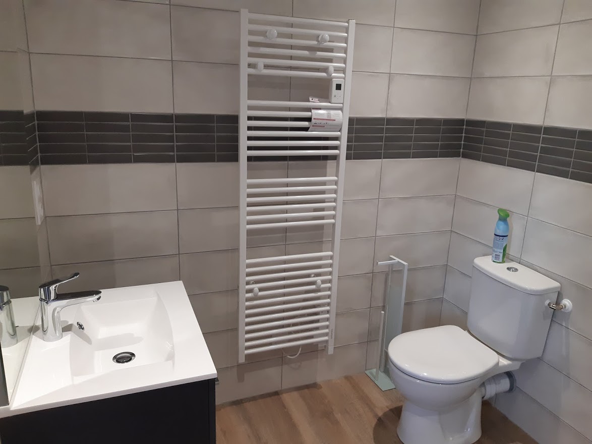 Meublé de Tourisme La Petite Maison de Lestrade, Saint-Angel - photo 2