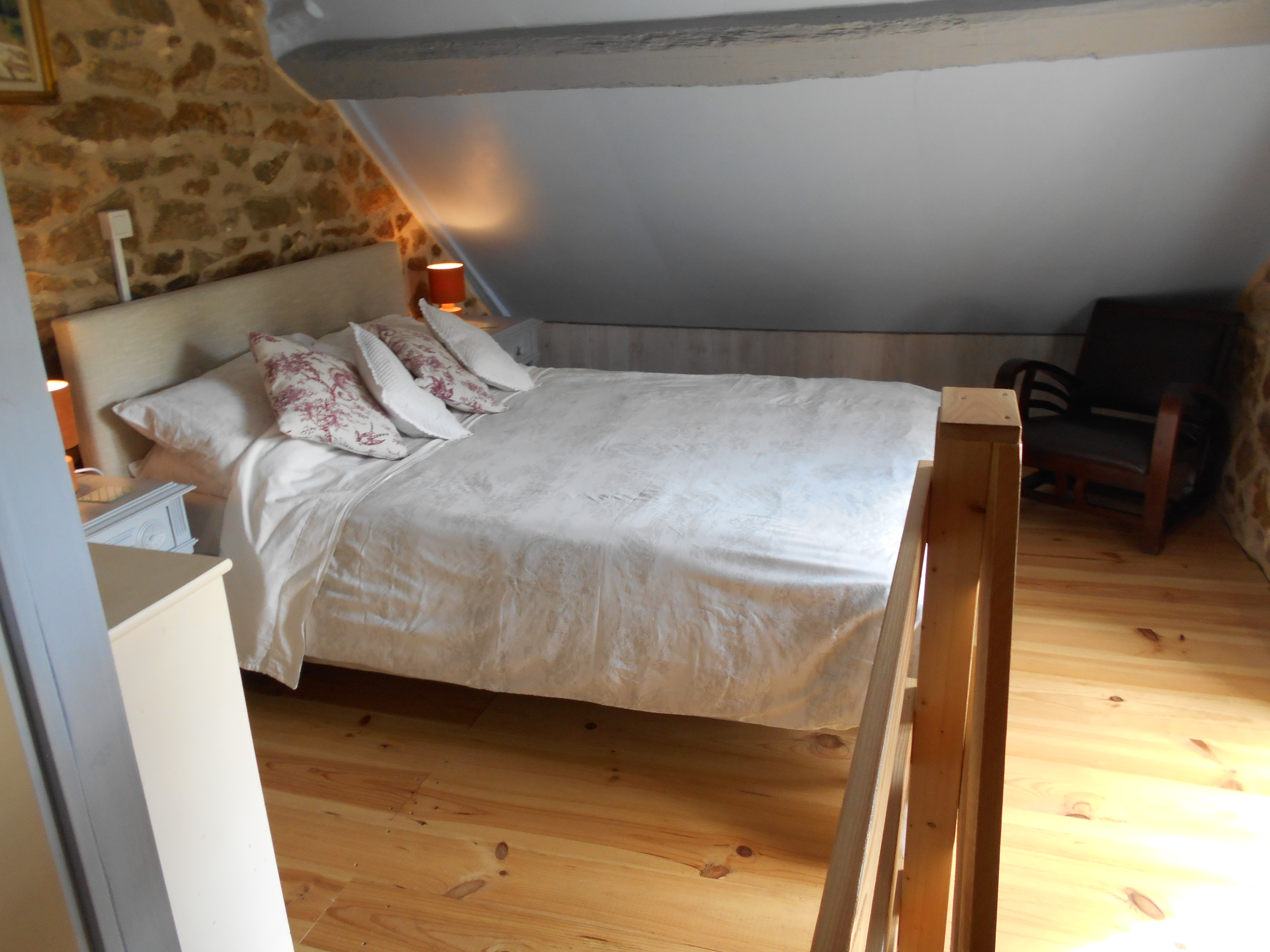 Meublé de Tourisme LES LANDES, Saint-Ybard - photo 3