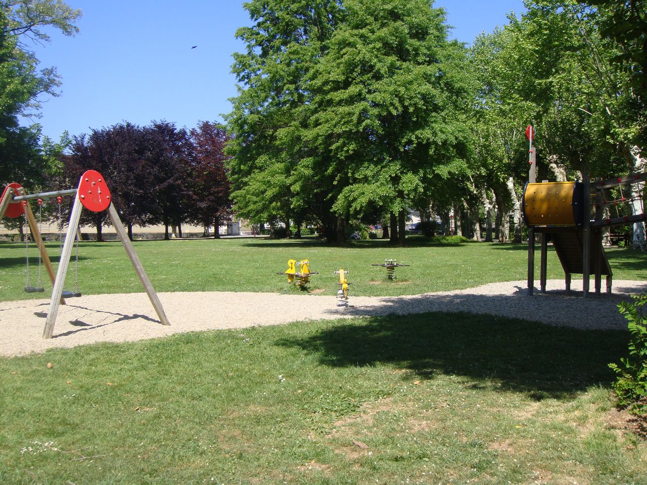 Parc municipal d'OBJAT, Objat - photo 3