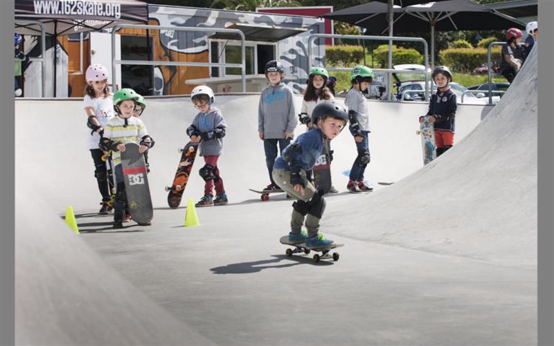 162 Skate School