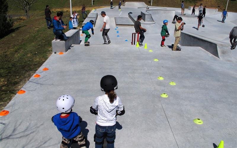 162 Skate School