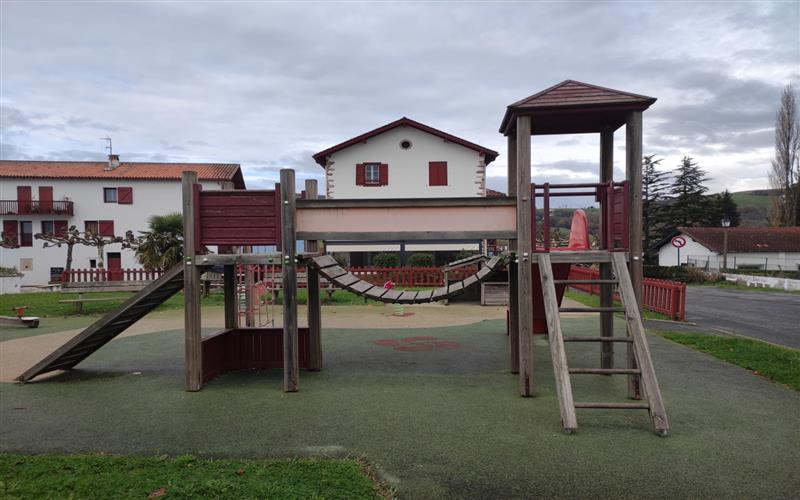 Aire de jeux Lur Berri