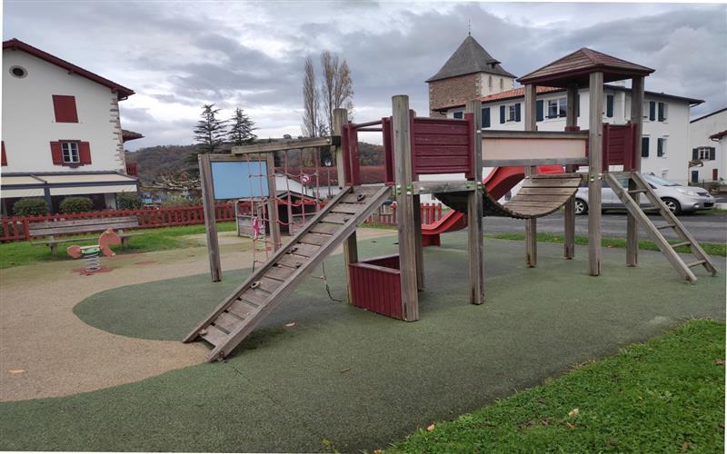 Aire de jeux Lur Berri