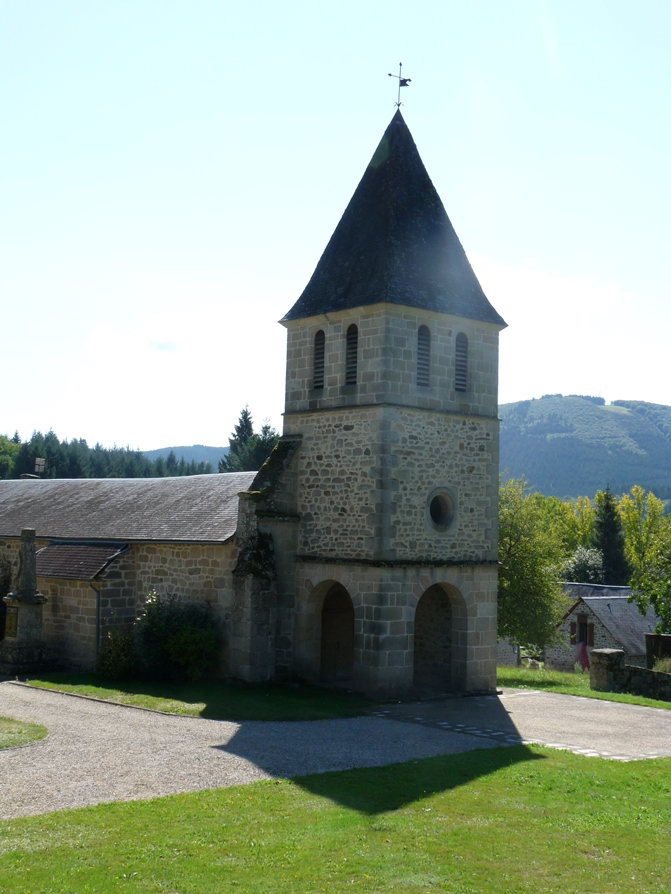 Eglise Saint Pardoux et Saint Salvy de Veix