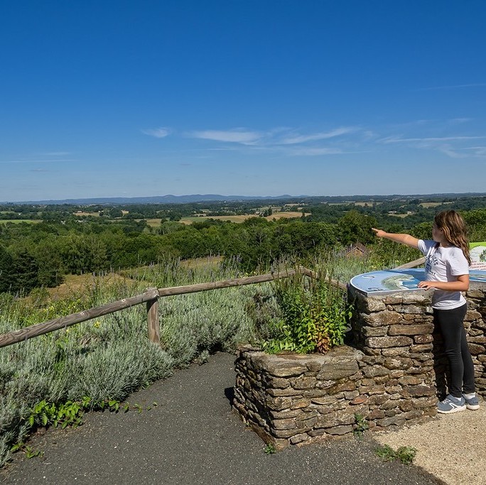 Table d'orientation à Troche, Troche - photo 3