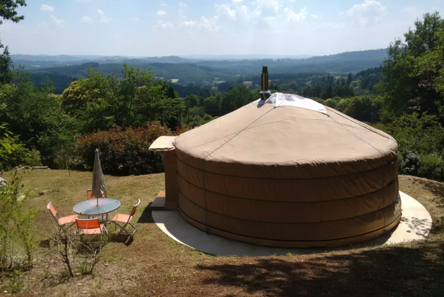 Yourte " Le point du jour "