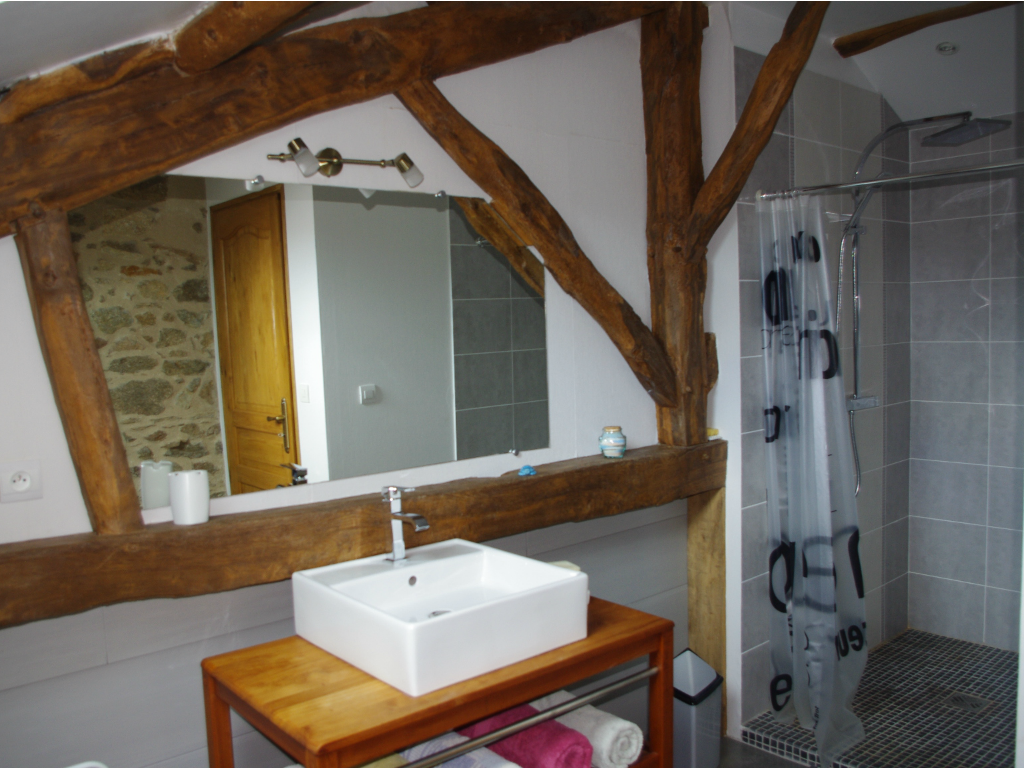 Chambres d'Hôtes "Le Cherbahun n°38", Saint-Quentin-la-Chabanne - photo 3