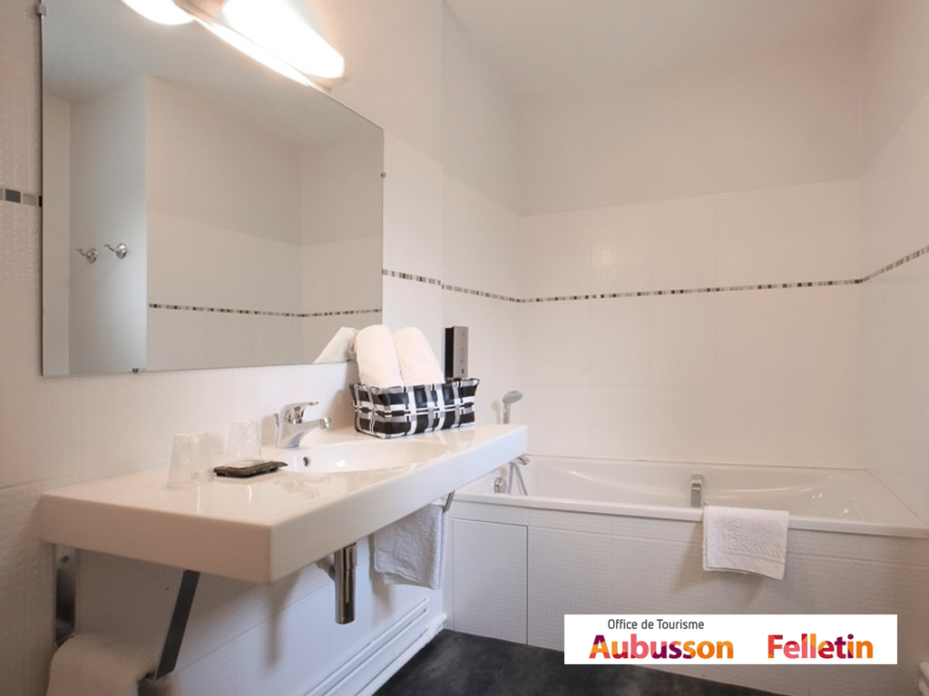 Hôtel "Au Petit Vatel" - photo 2