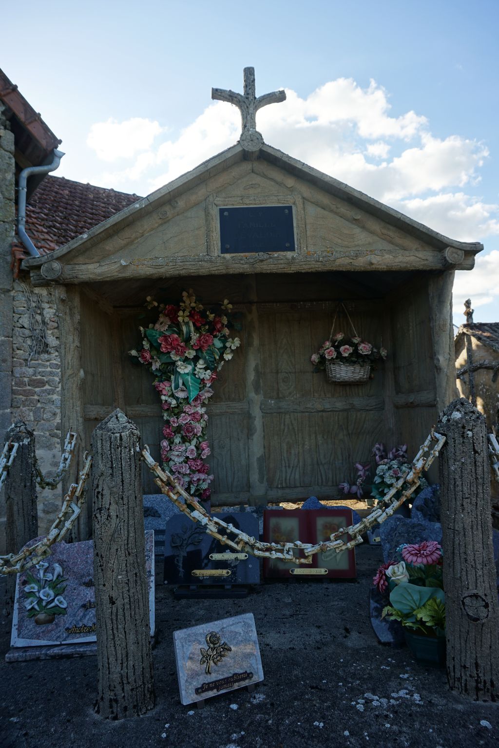 Cimetière de Villard, Augères - photo 2